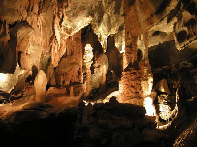 Discovering the Thalon cave: